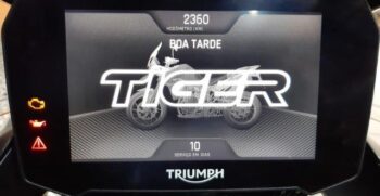 moto-triumph-tiger-900-gt-branca-venda-ZN-SP-rocket-motorsports-painel